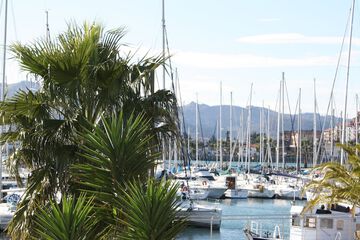 Marina