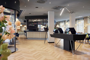 Check-in/check-out kiosk