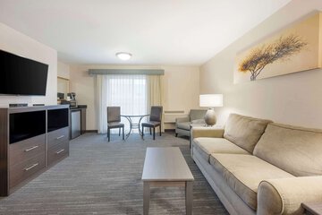 Room 34 of 51