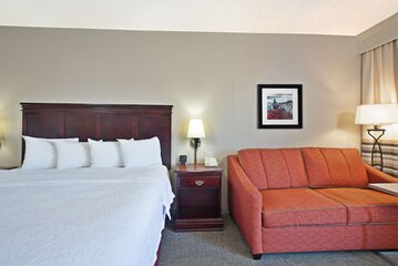Room 16 of 34
