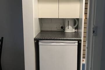 Mini-refrigerator