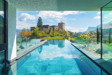 Infinity pool