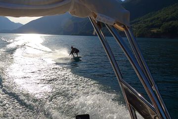 Surfing/boogie boarding