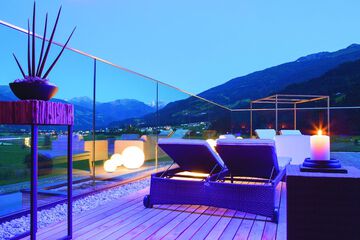 Sundeck