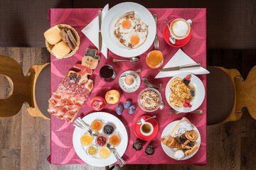 Breakfast meal