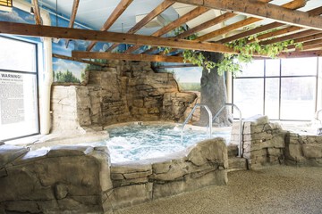 Indoor spa tub