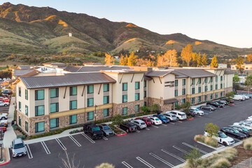 Hotel 2 of 73