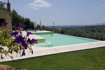 Infinity pool