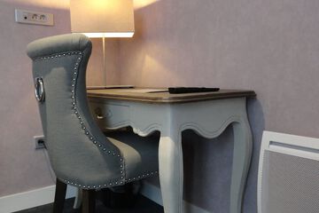 In-room business center