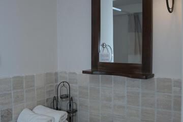 Photo 49