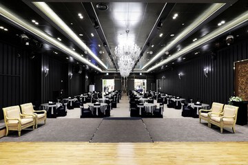 Indoor wedding