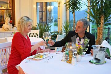 Couples dining
