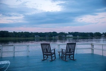 Dock