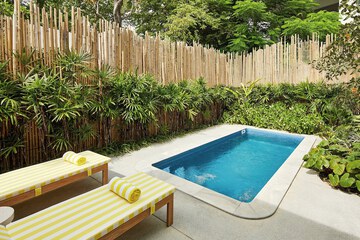 Private pool