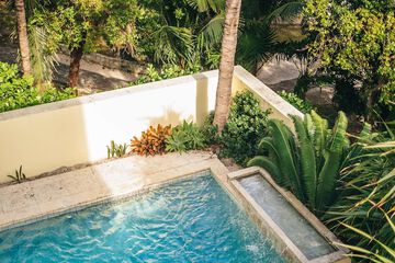 Private pool