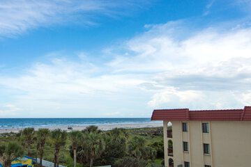 Beach/ocean view