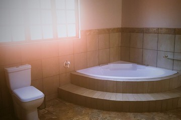 Deep soaking bathtub