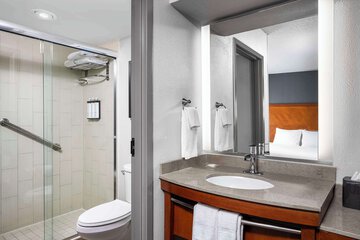 Room 14 of 22