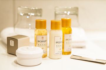 Bathroom amenities