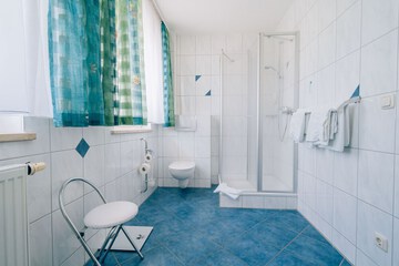 Bathroom shower