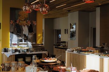 Breakfast buffet
