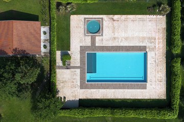 Rooftop pool