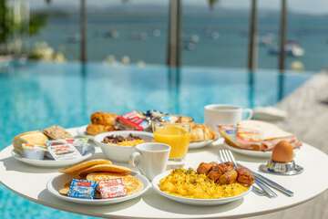 Breakfast meal