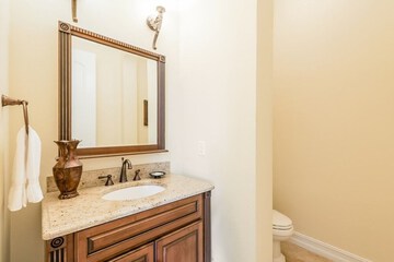 Bathroom sink