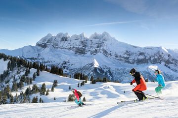 Snow and ski sports
