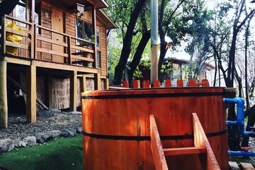 Outdoor spa tub
