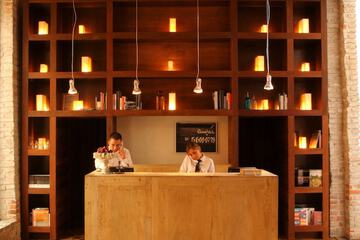 Concierge desk