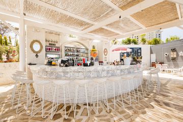 Beach bar