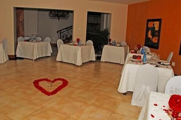 Couples dining