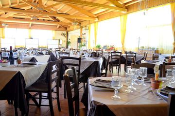Food court