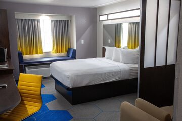 Room 21 of 30