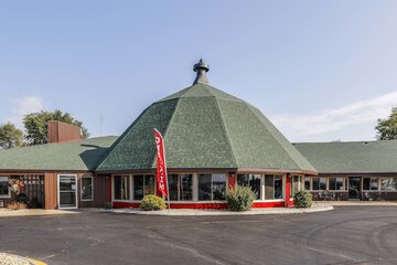 The Round Barn Lodge