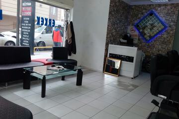 Hair salon