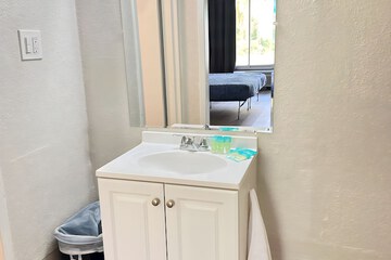 Room 37 of 44