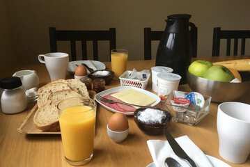 Breakfast meal