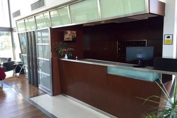 Concierge desk