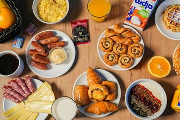 Breakfast buffet