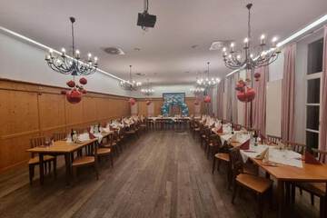 Banquet hall