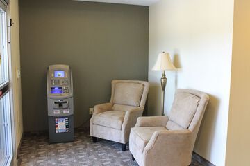 Hotel Interior 10 of 32