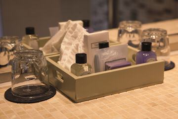 Bathroom amenities