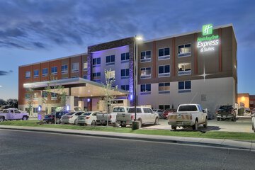 Holiday Inn Express & Suites Roswell by IHG