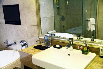 Photo 48