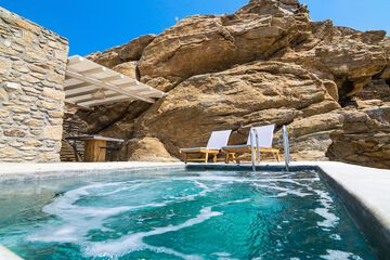 Private pool