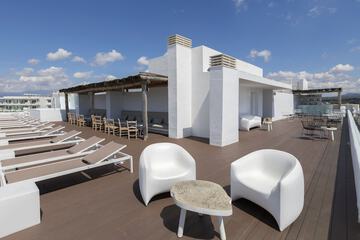 Sundeck
