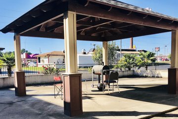 Property Grounds 41 of 41