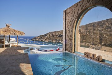 Private pool